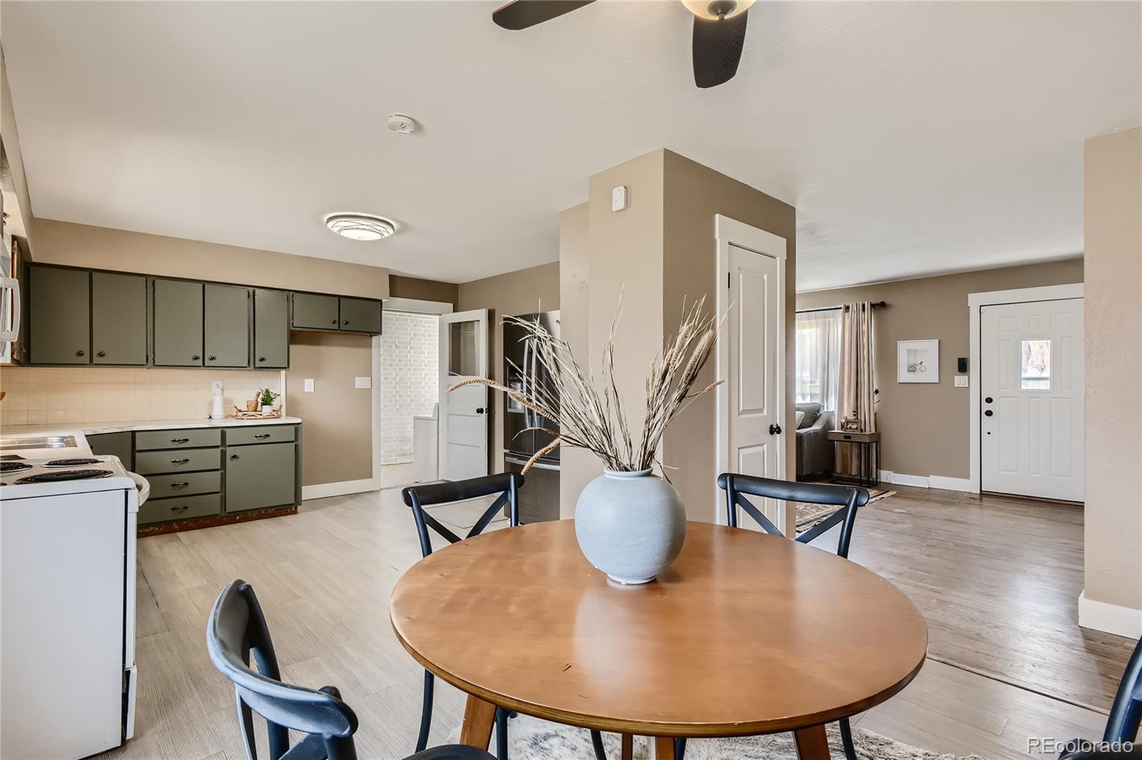 MLS Image #7 for 4007 w b street,greeley, Colorado