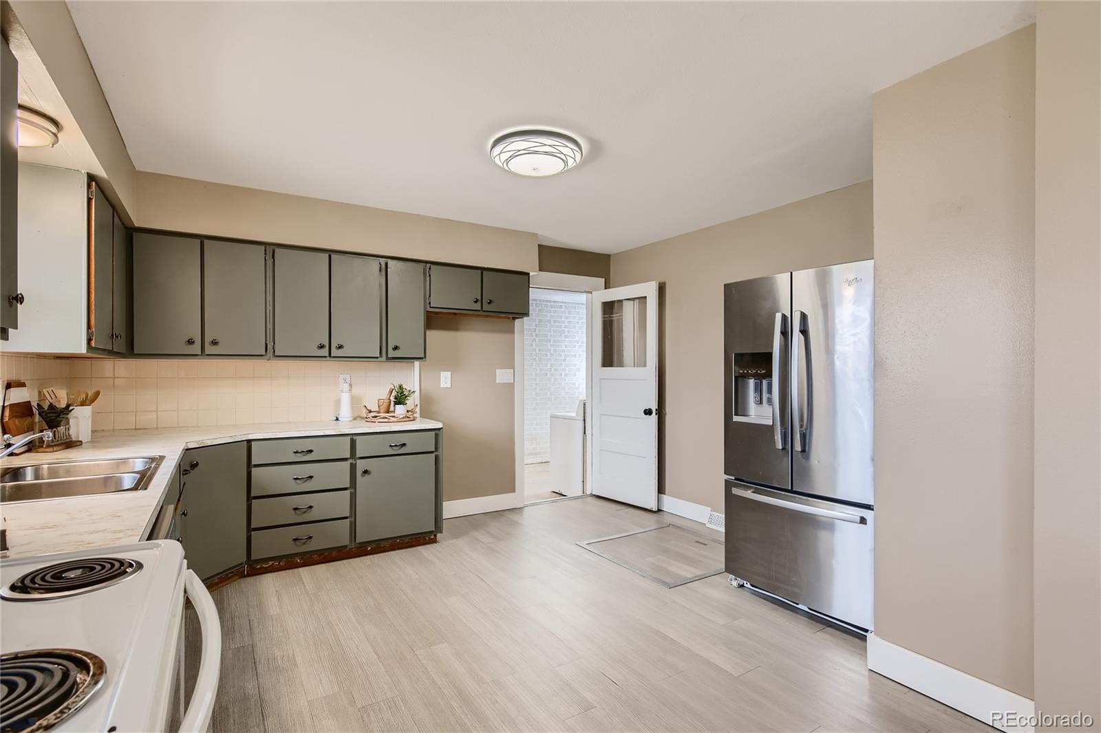 MLS Image #9 for 4007 w b street,greeley, Colorado