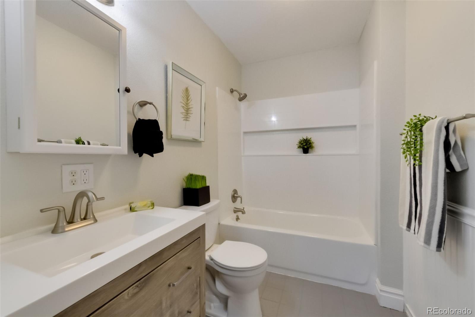 MLS Image #28 for 507  galapago street,denver, Colorado