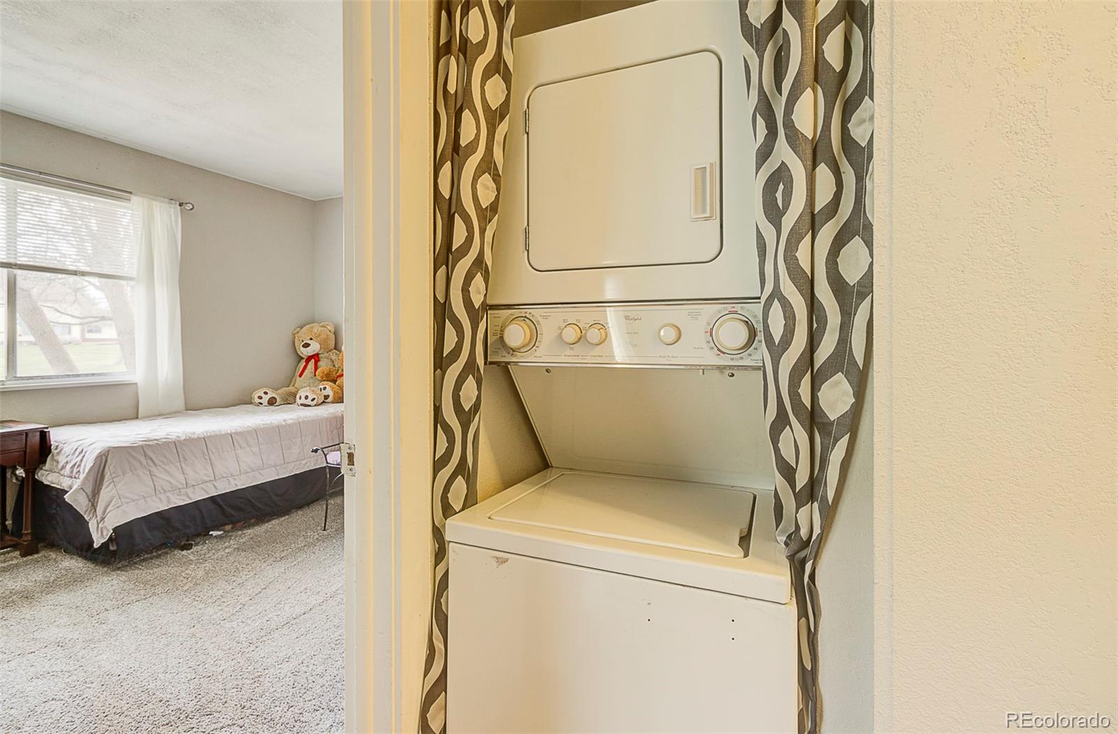 MLS Image #10 for 3355 s flower street,lakewood, Colorado