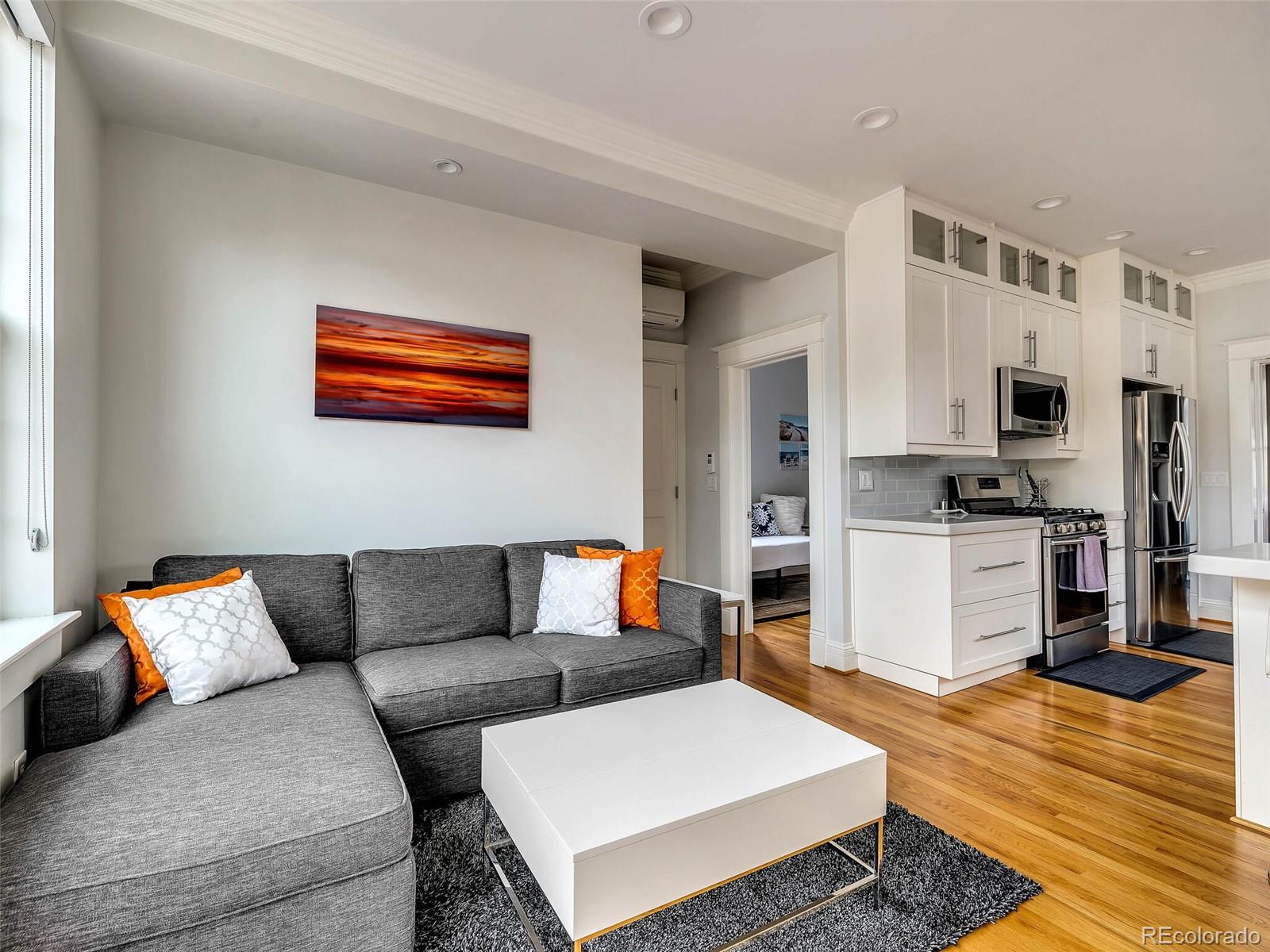 MLS Image #10 for 250 s pearl street,denver, Colorado