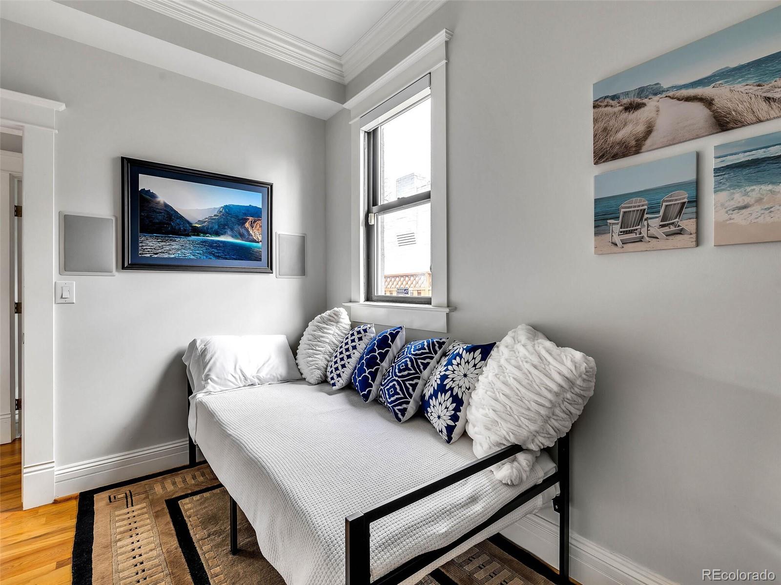 MLS Image #14 for 250 s pearl street,denver, Colorado