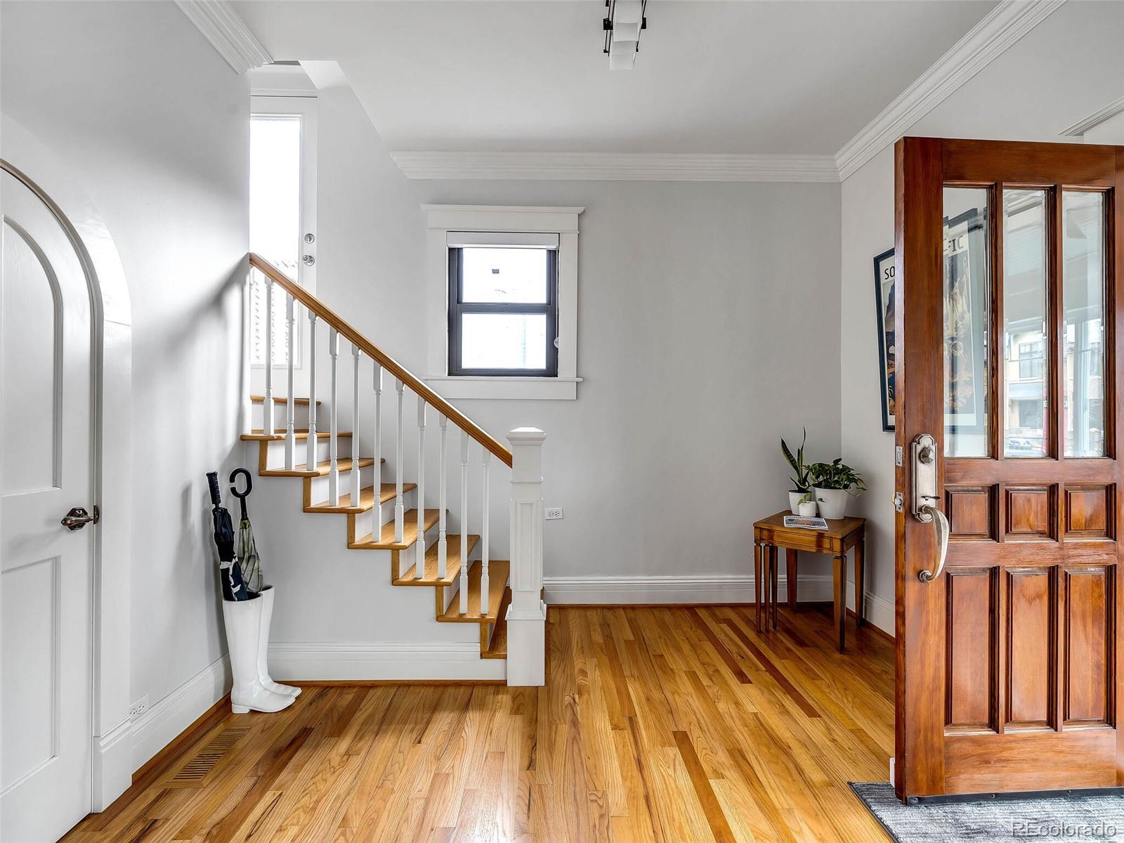 MLS Image #17 for 250 s pearl street,denver, Colorado