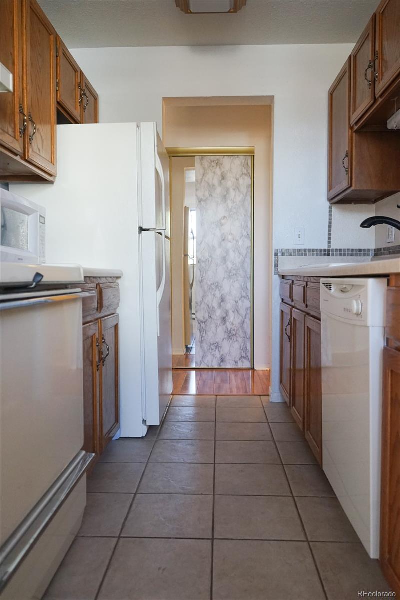 MLS Image #5 for 17371 e mansfield avenue,aurora, Colorado