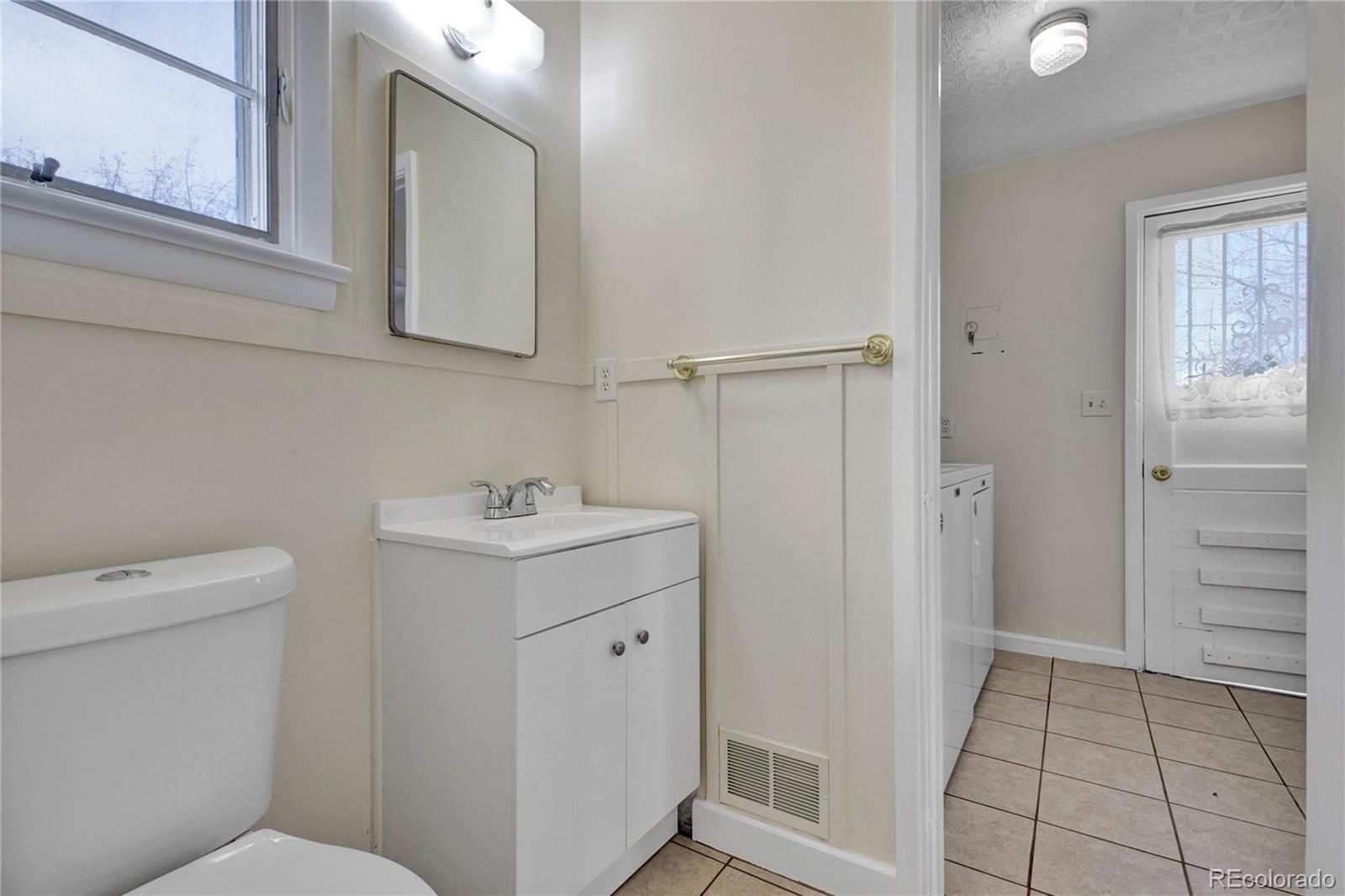MLS Image #11 for 3353 w belmont avenue,littleton, Colorado