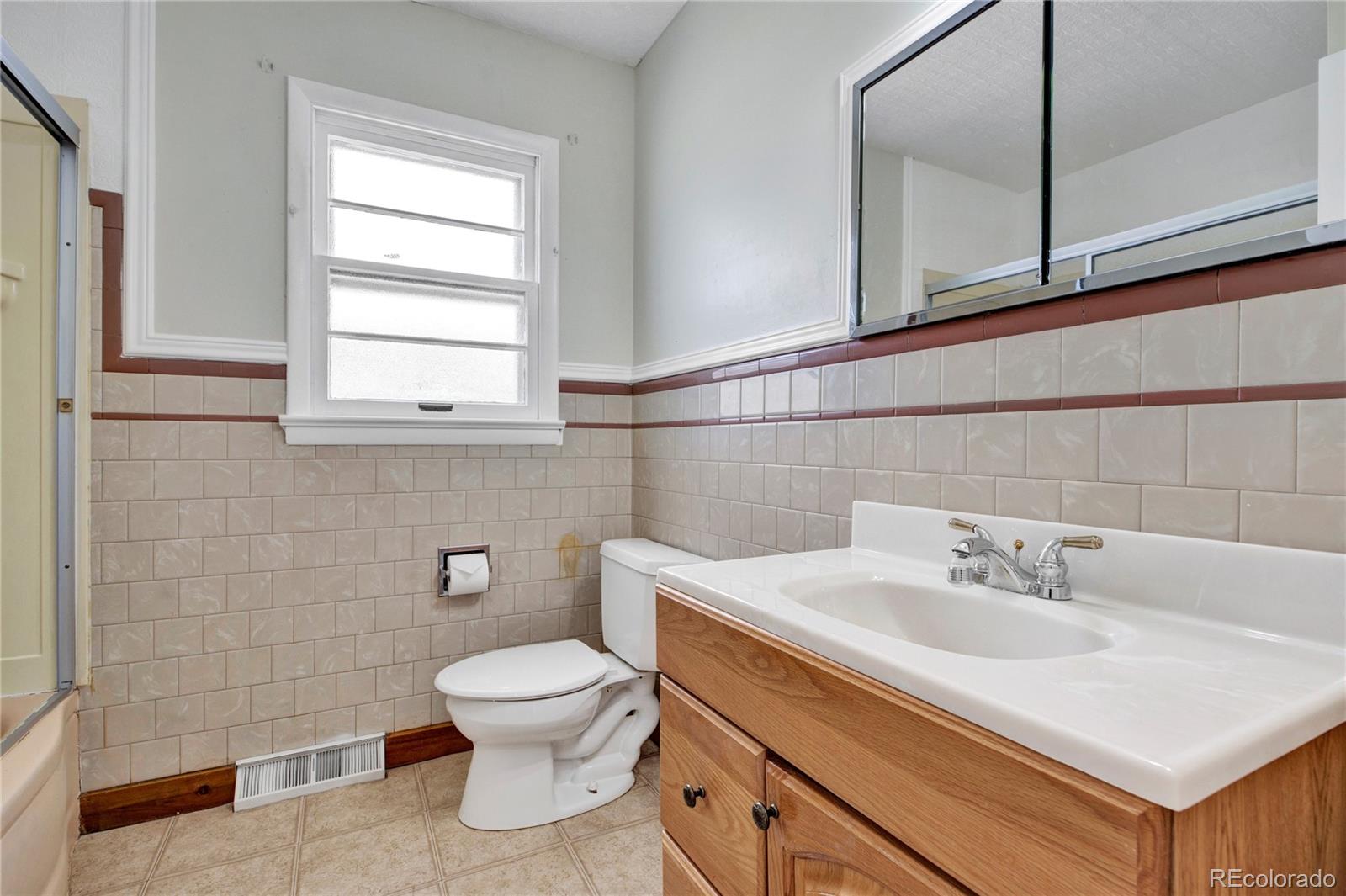 MLS Image #14 for 3353 w belmont avenue,littleton, Colorado