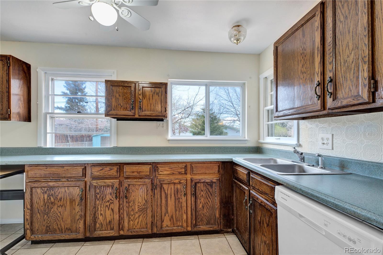 MLS Image #7 for 3353 w belmont avenue,littleton, Colorado