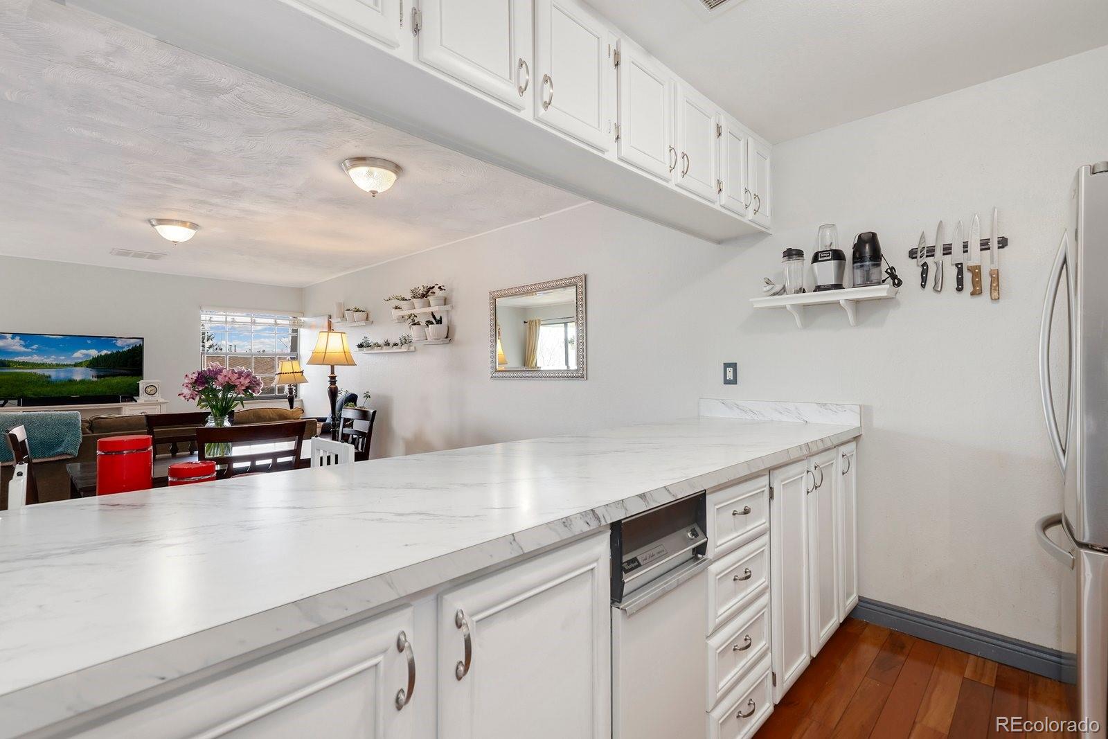 MLS Image #9 for 7201 e quincy avenue,denver, Colorado