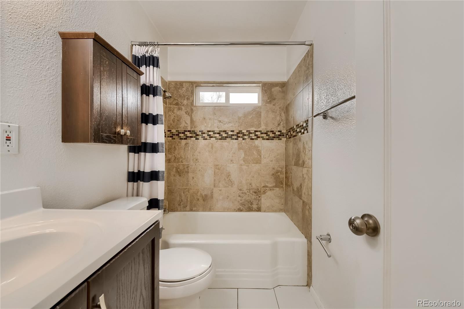 MLS Image #13 for 1523 s meade street,denver, Colorado