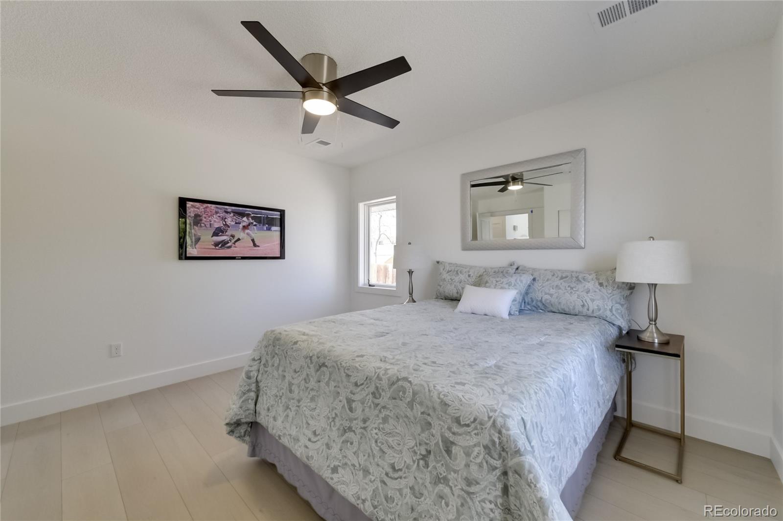 MLS Image #12 for 2215 s decatur street,denver, Colorado