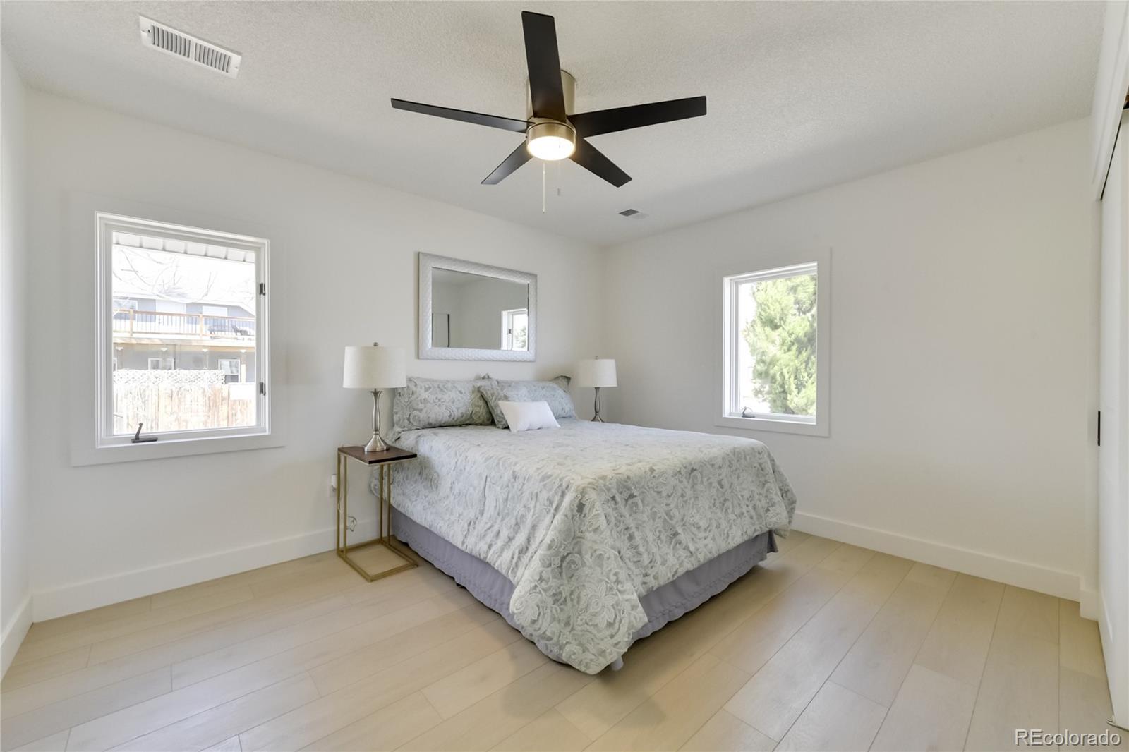 MLS Image #13 for 2215 s decatur street,denver, Colorado