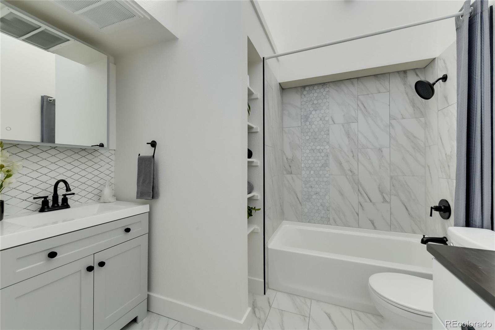 MLS Image #17 for 2215 s decatur street,denver, Colorado