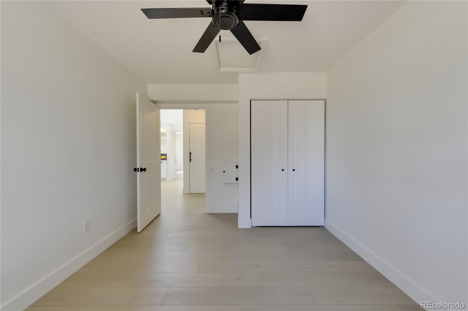 MLS Image #20 for 2215 s decatur street,denver, Colorado