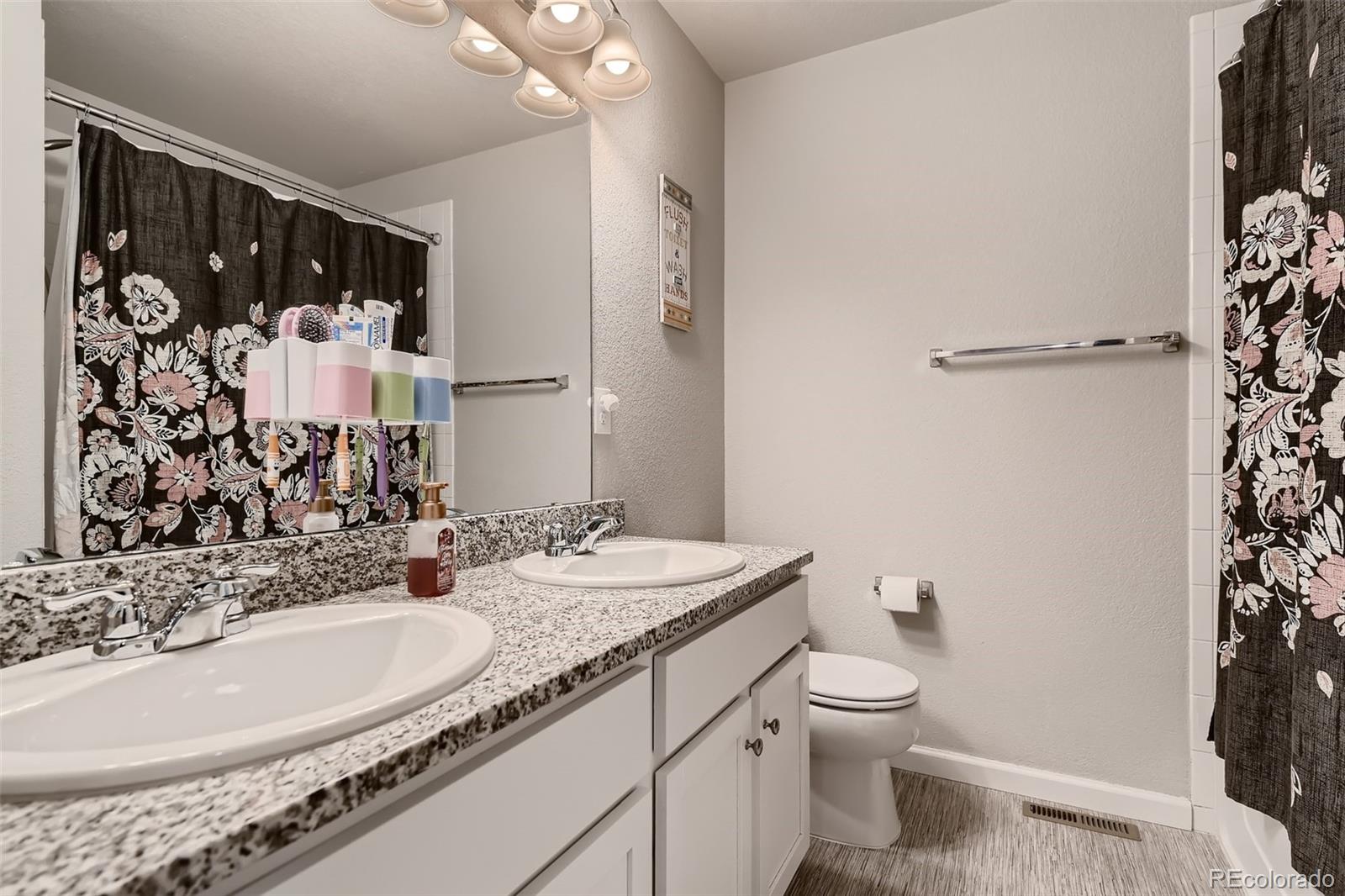 MLS Image #16 for 26839 e 1st place,aurora, Colorado