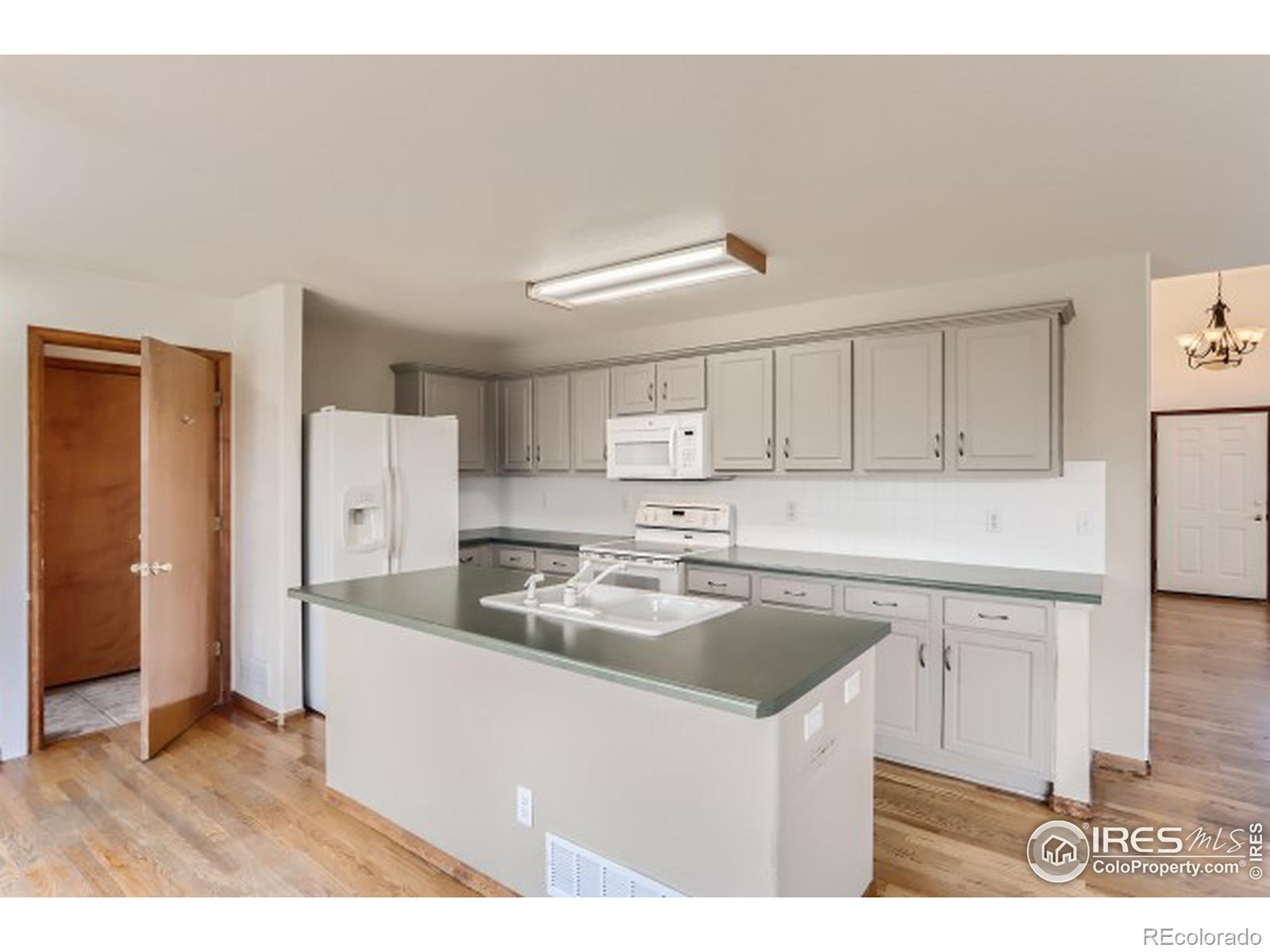 MLS Image #7 for 1262  monarch drive,longmont, Colorado