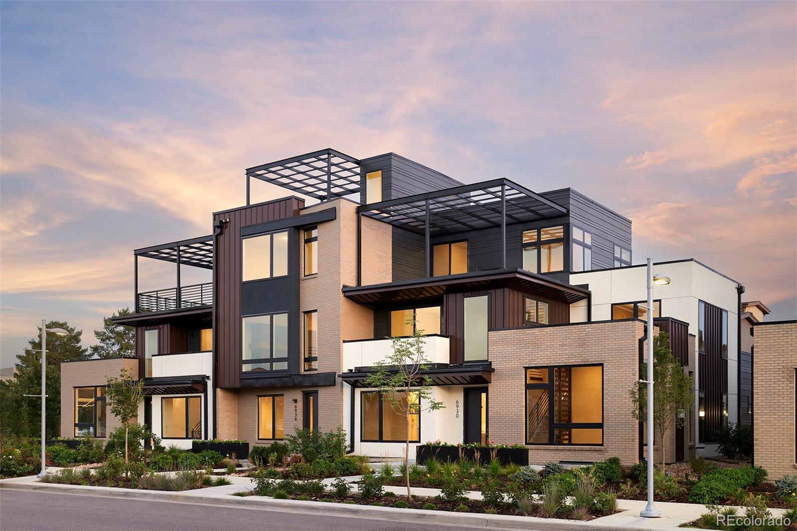 MLS Image #0 for 6920 e lowry boulevard,denver, Colorado