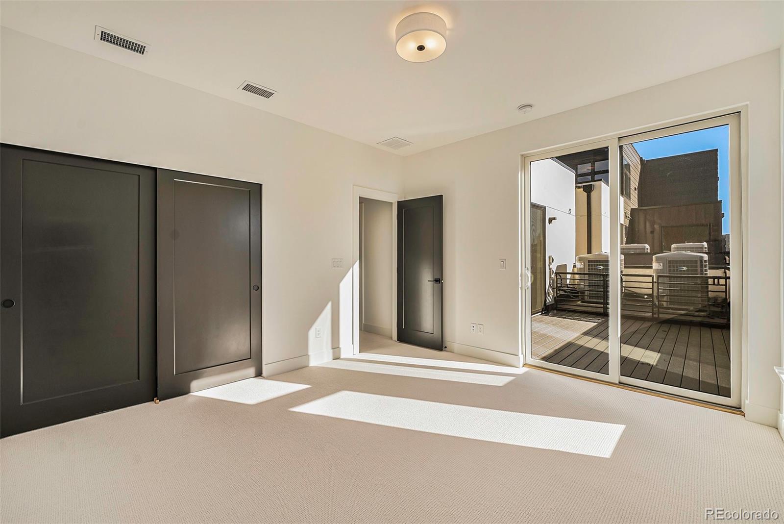 MLS Image #18 for 6920 e lowry boulevard,denver, Colorado