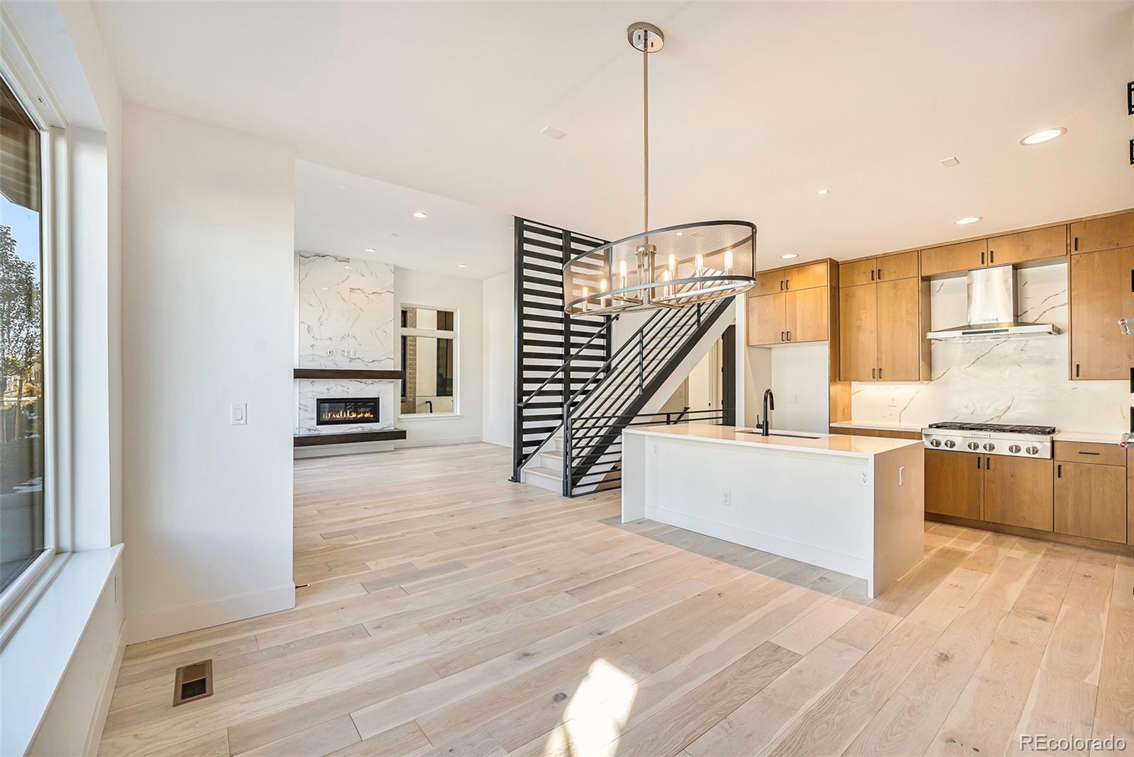 MLS Image #2 for 6920 e lowry boulevard,denver, Colorado
