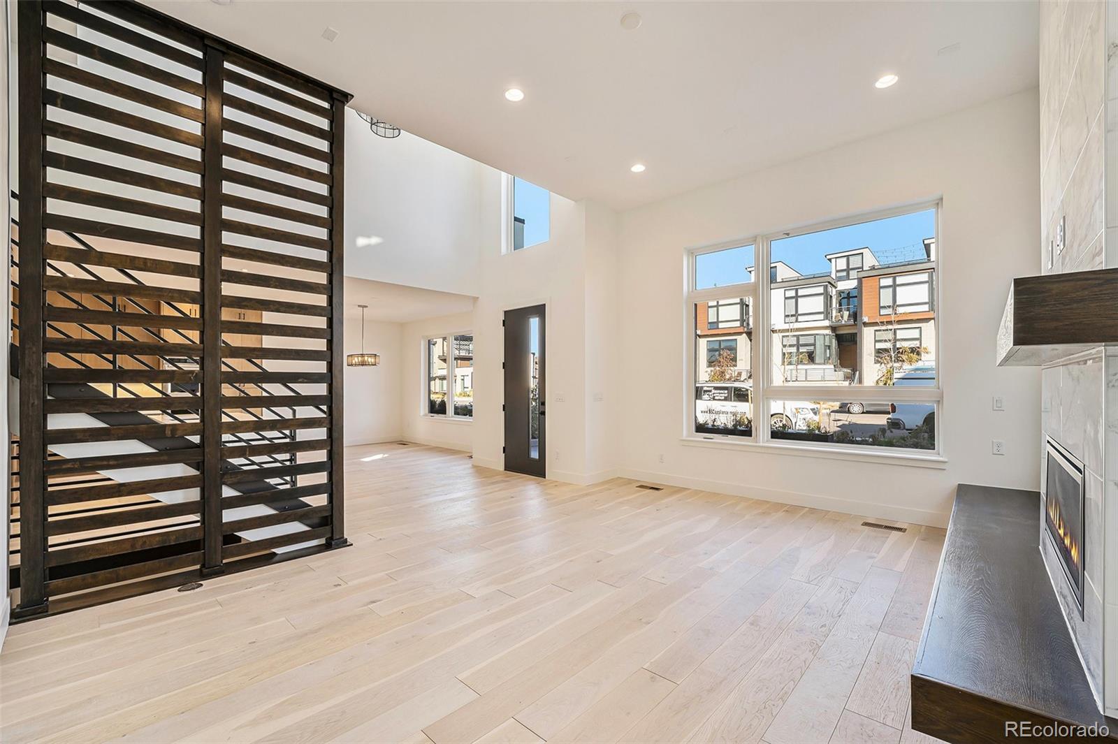 MLS Image #5 for 6920 e lowry boulevard,denver, Colorado
