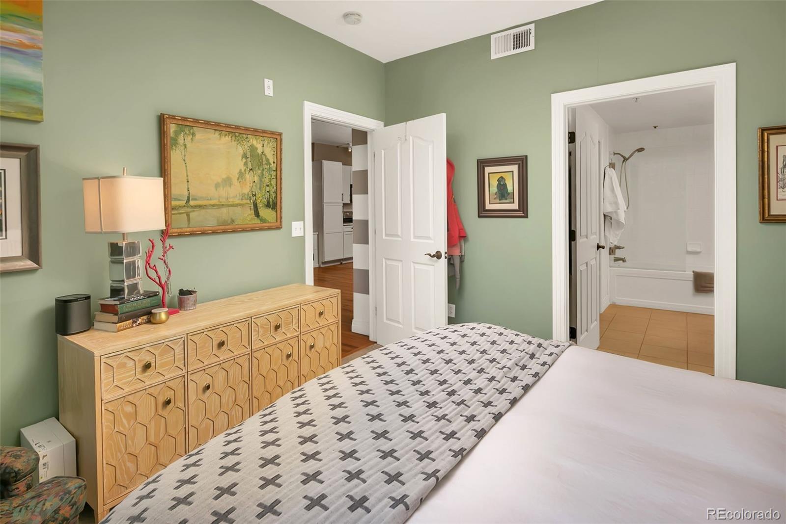 MLS Image #11 for 2195  decatur street,denver, Colorado