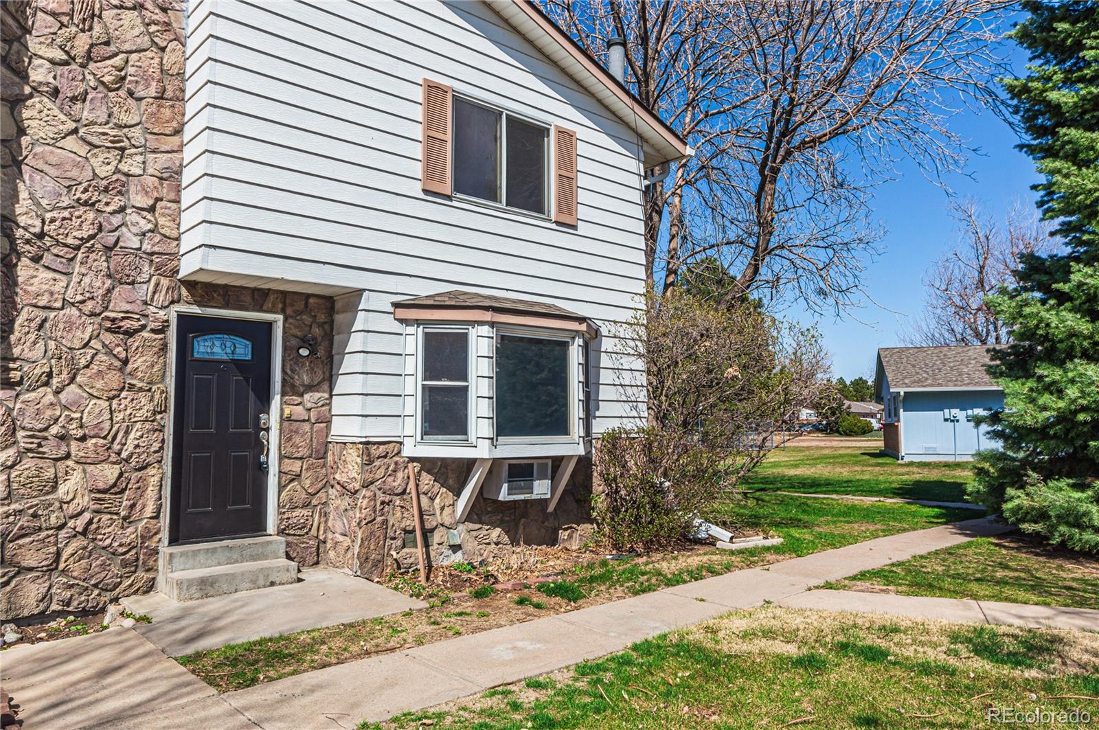 MLS Image #1 for 62  newark street,aurora, Colorado