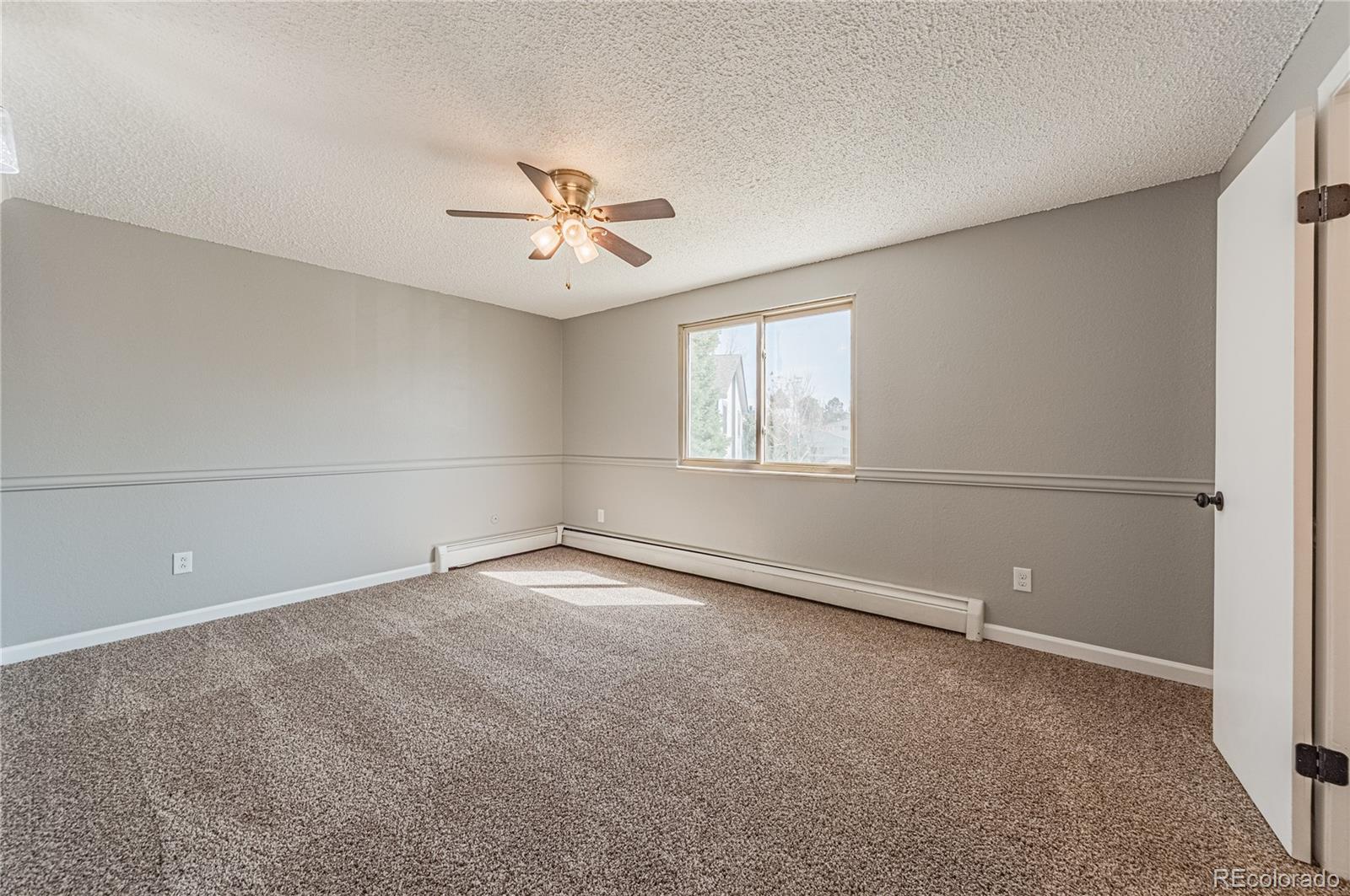 MLS Image #29 for 62  newark street,aurora, Colorado