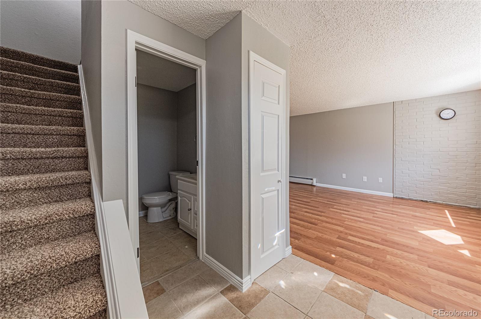 MLS Image #7 for 62  newark street,aurora, Colorado