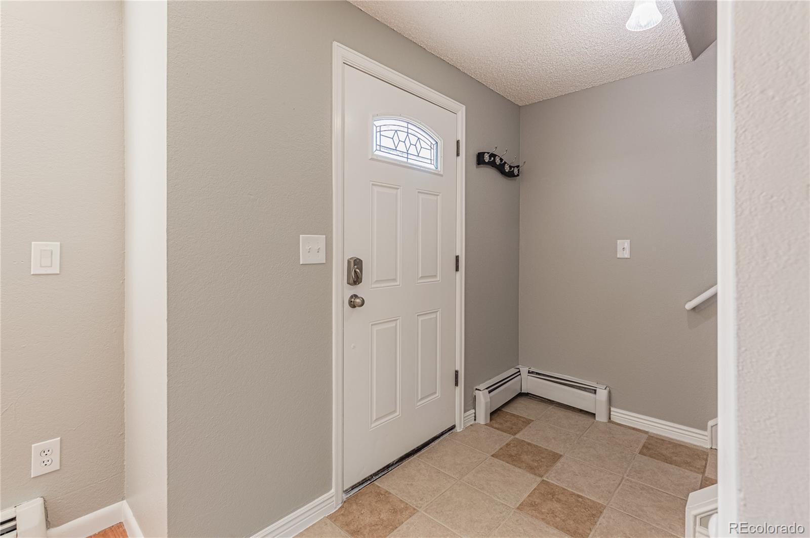 MLS Image #8 for 62  newark street,aurora, Colorado