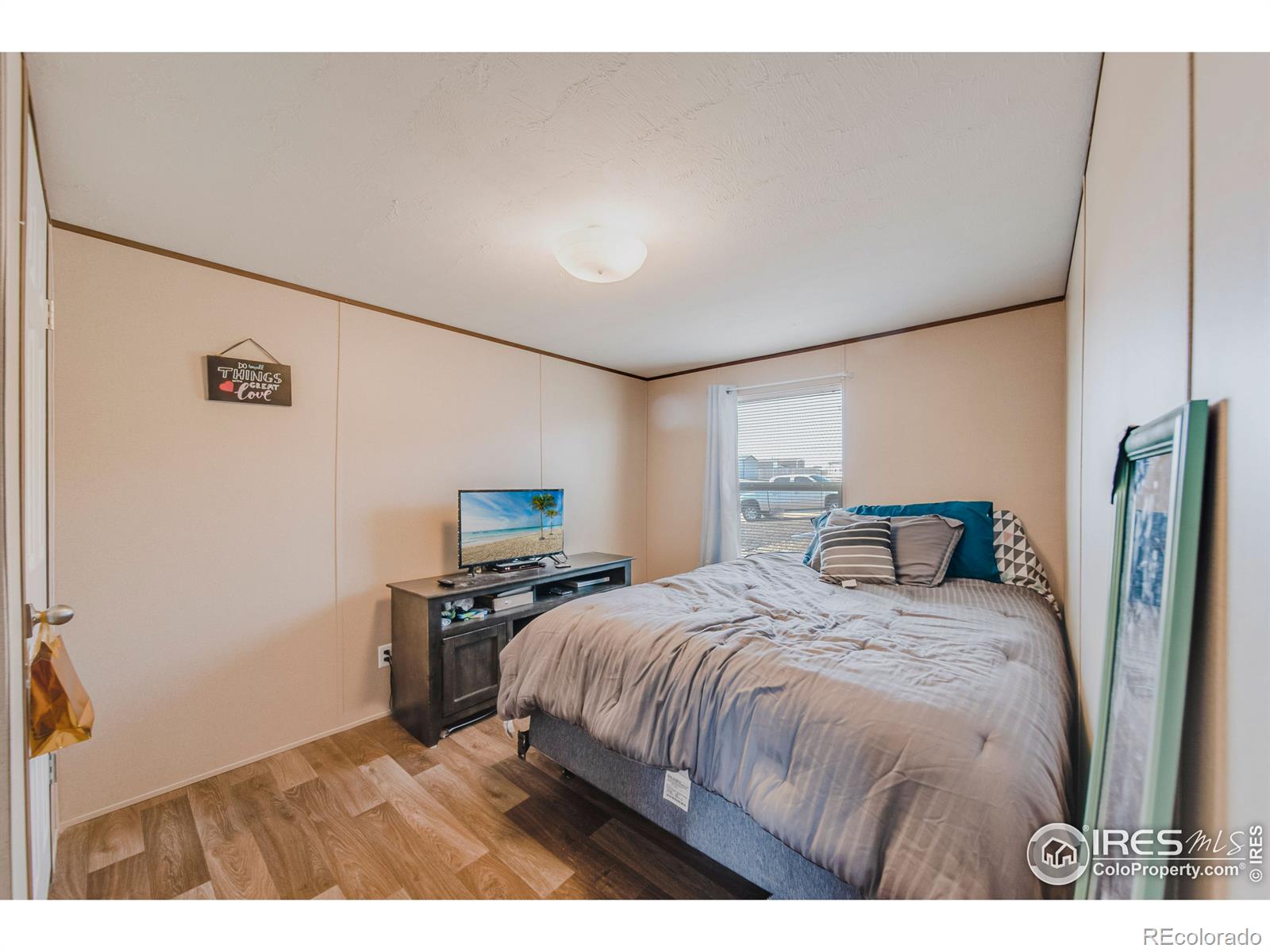 MLS Image #18 for 209  larch drive,log lane village, Colorado