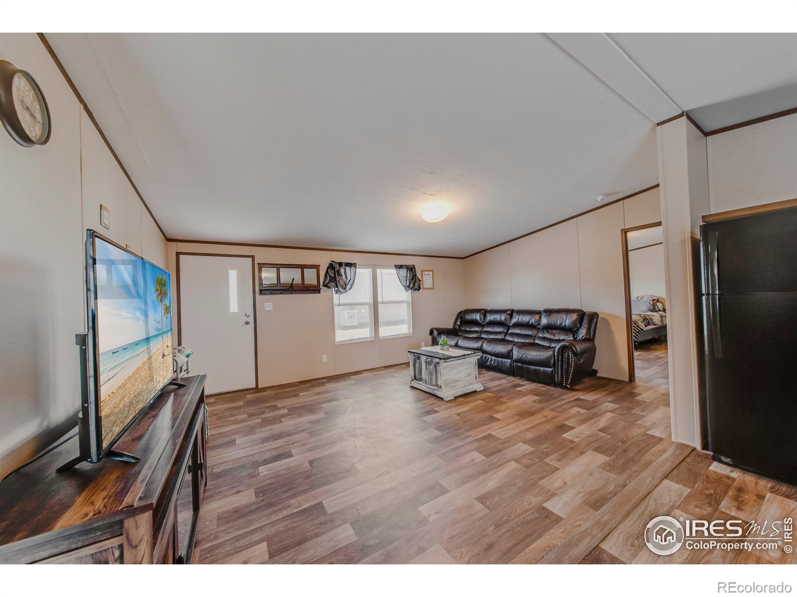 MLS Image #3 for 209  larch drive,log lane village, Colorado