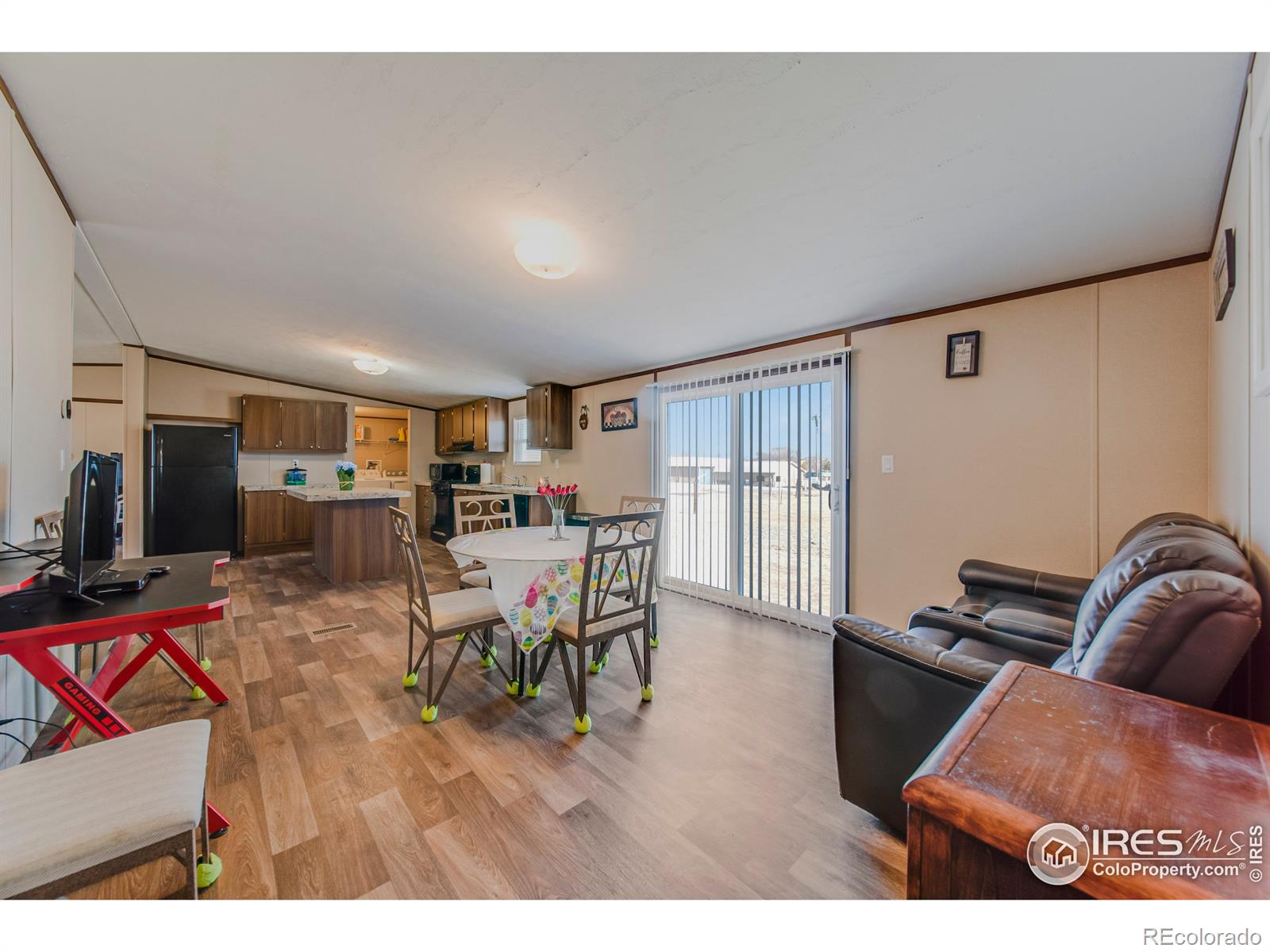 MLS Image #5 for 209  larch drive,log lane village, Colorado