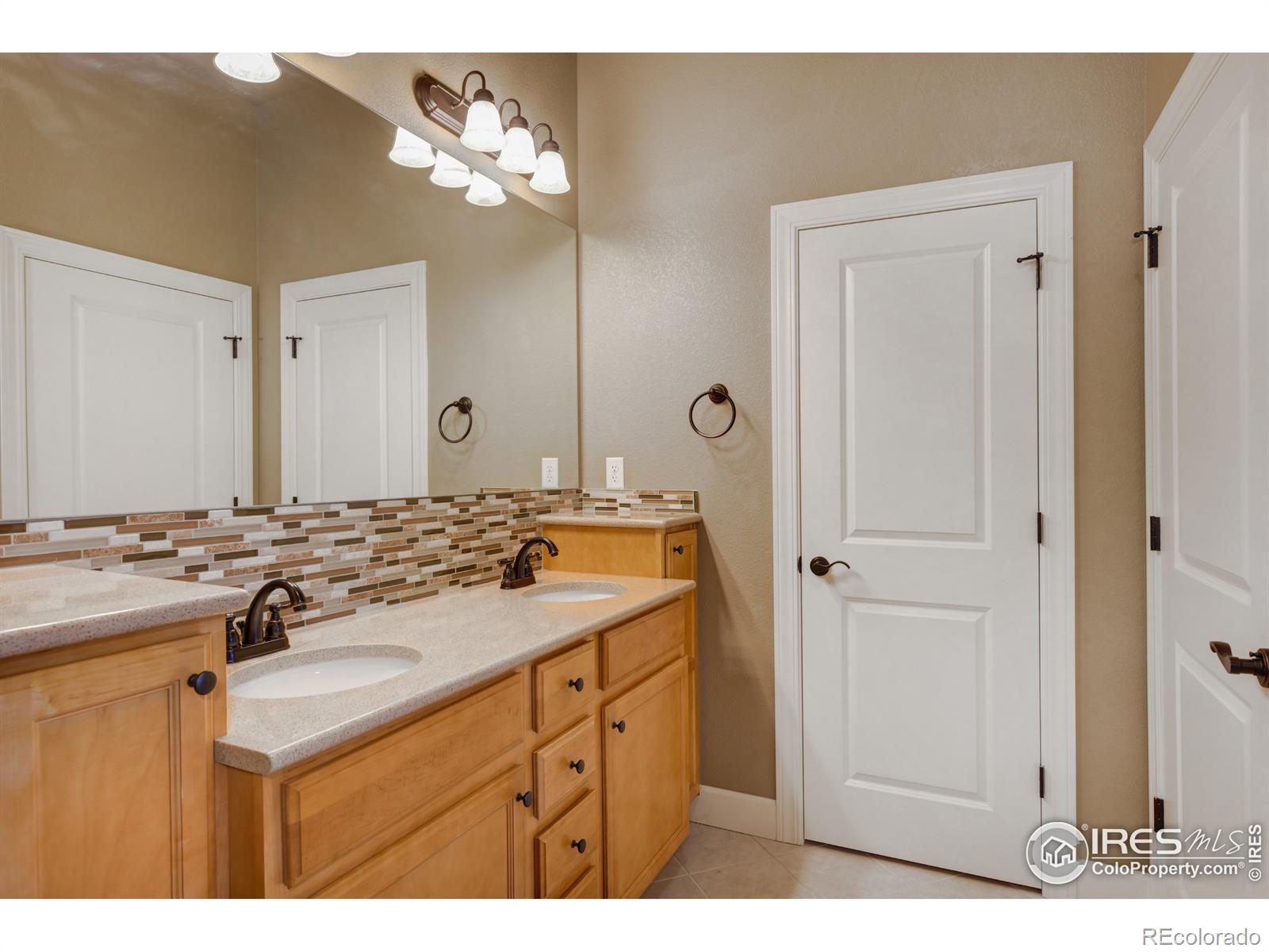 MLS Image #11 for 1379  charles drive,longmont, Colorado