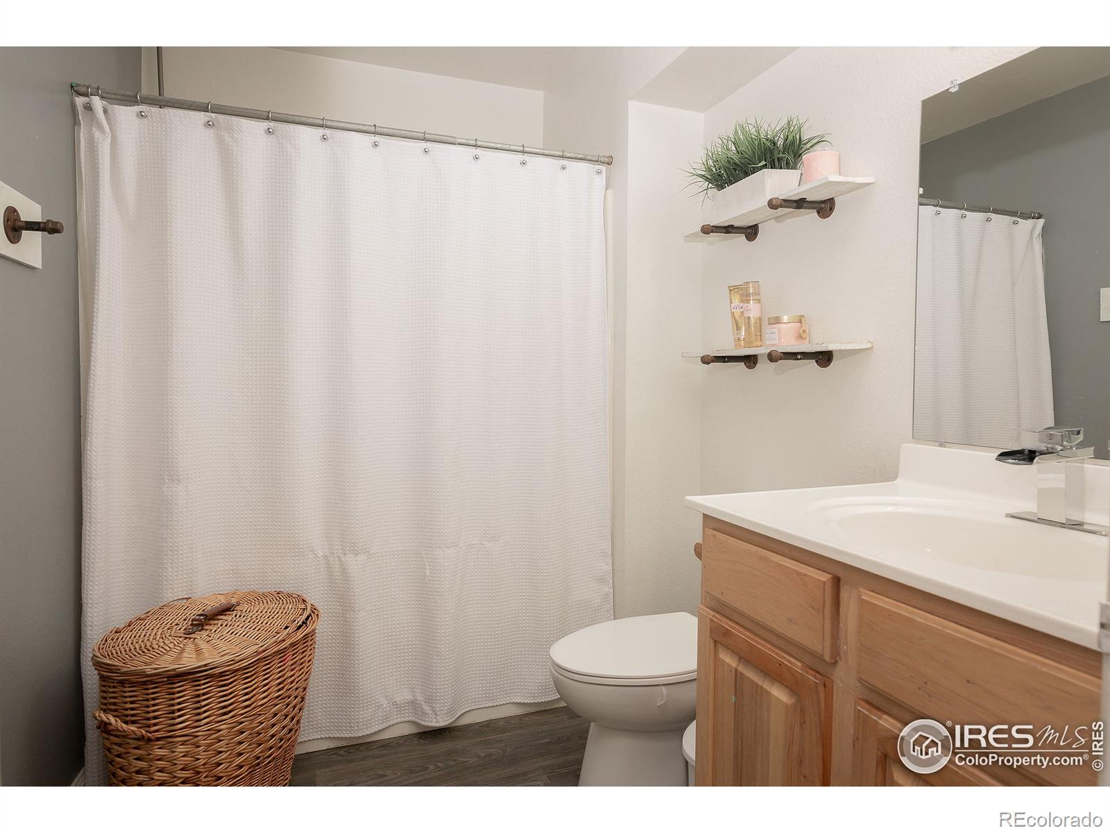 MLS Image #11 for 1618  san juan circle,evans, Colorado