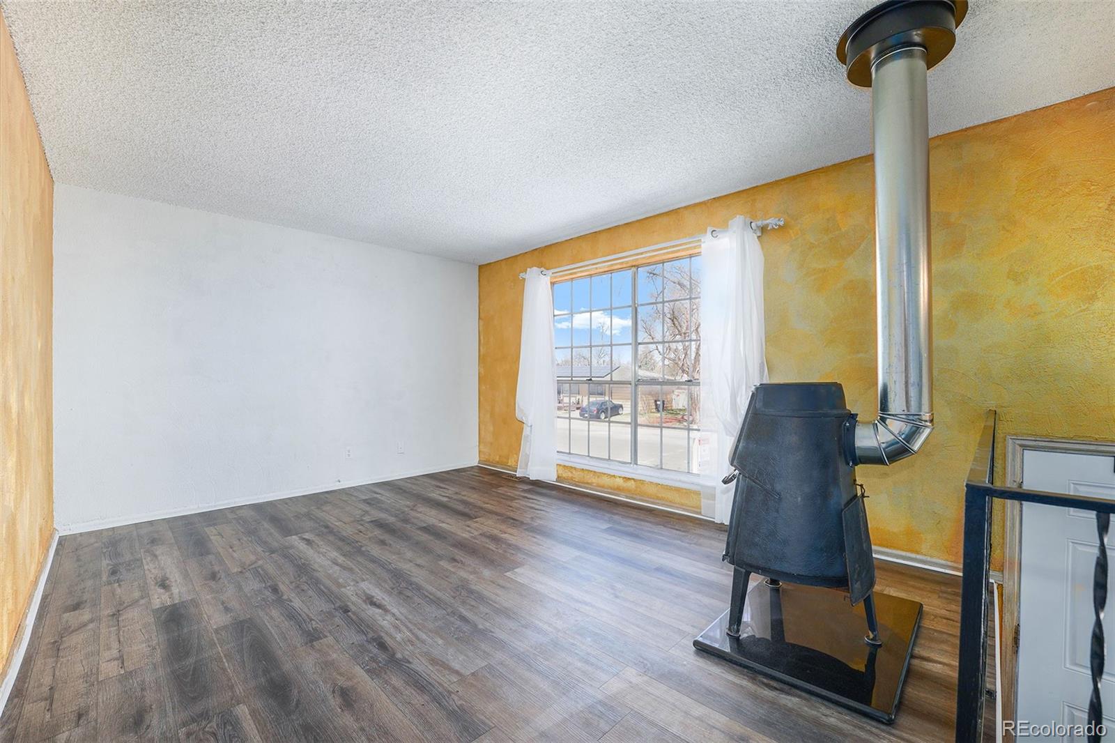 MLS Image #3 for 11514 e custer place,aurora, Colorado