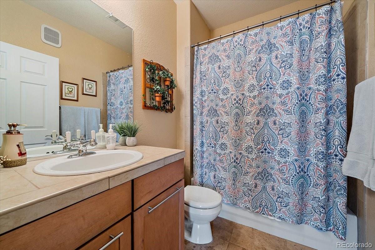 MLS Image #15 for 22560 e ontario drive,aurora, Colorado