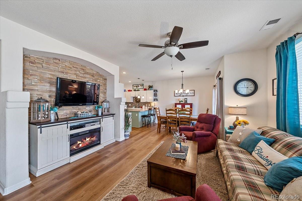 MLS Image #3 for 22560 e ontario drive,aurora, Colorado