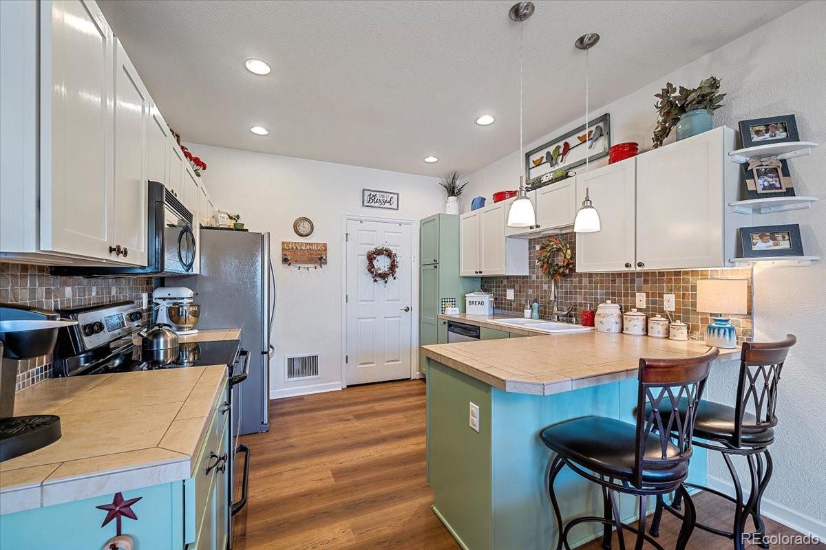 MLS Image #7 for 22560 e ontario drive,aurora, Colorado