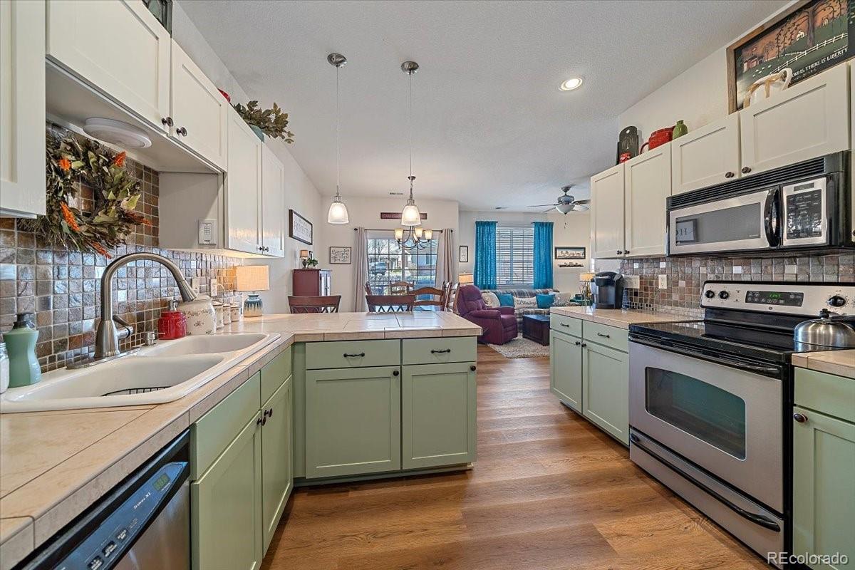 MLS Image #9 for 22560 e ontario drive,aurora, Colorado