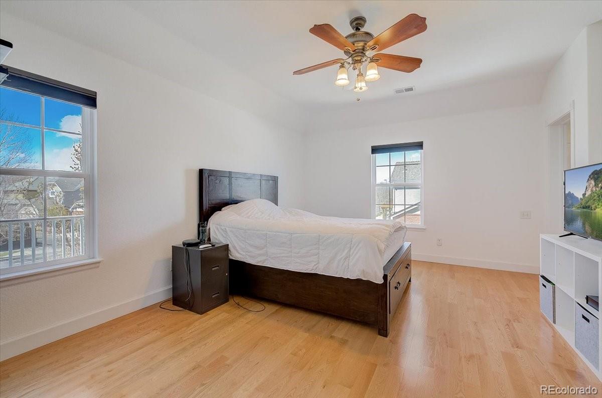 MLS Image #14 for 7703 e 8th place,denver, Colorado