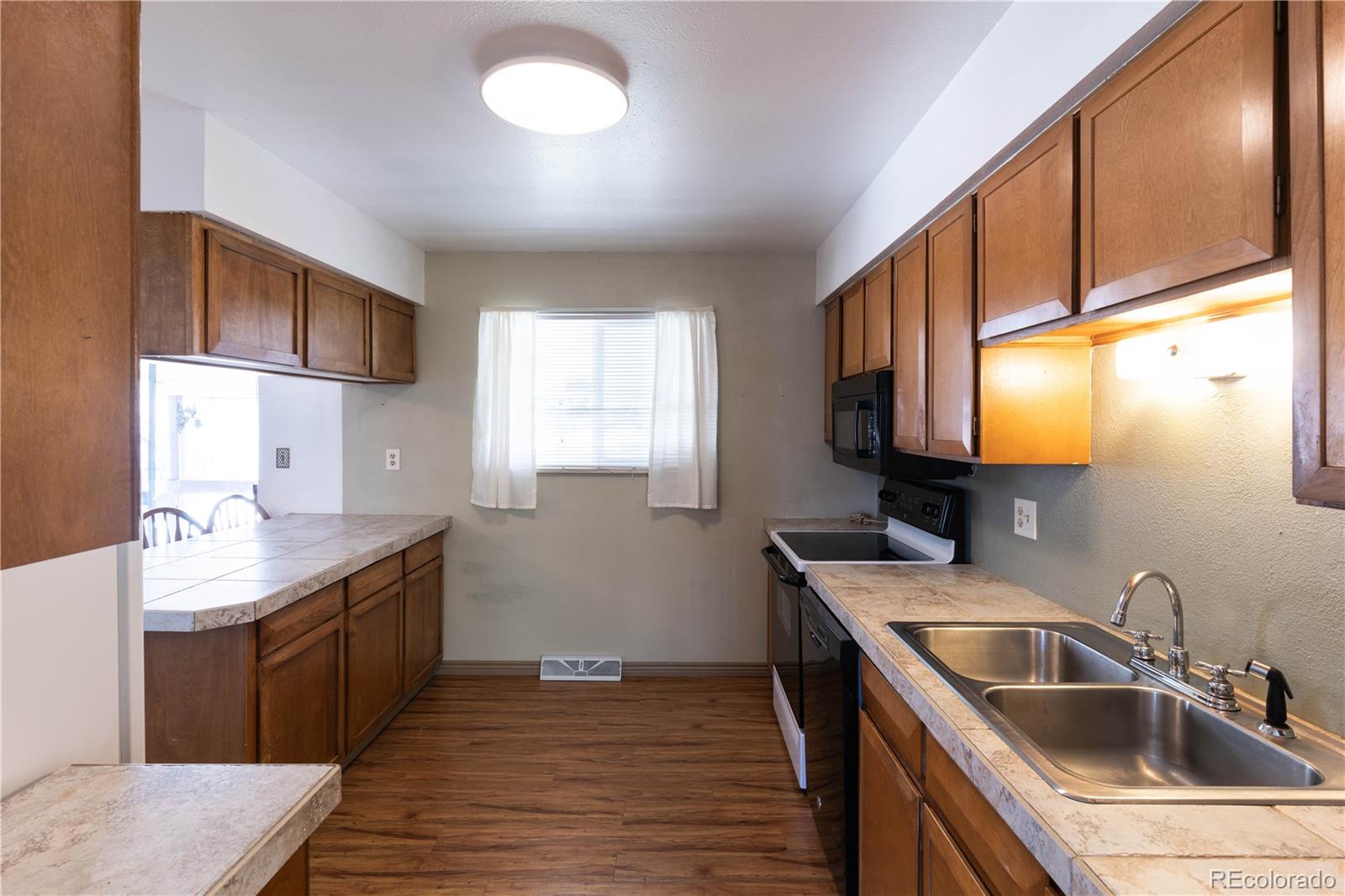 MLS Image #6 for 6841 w 68th place,arvada, Colorado