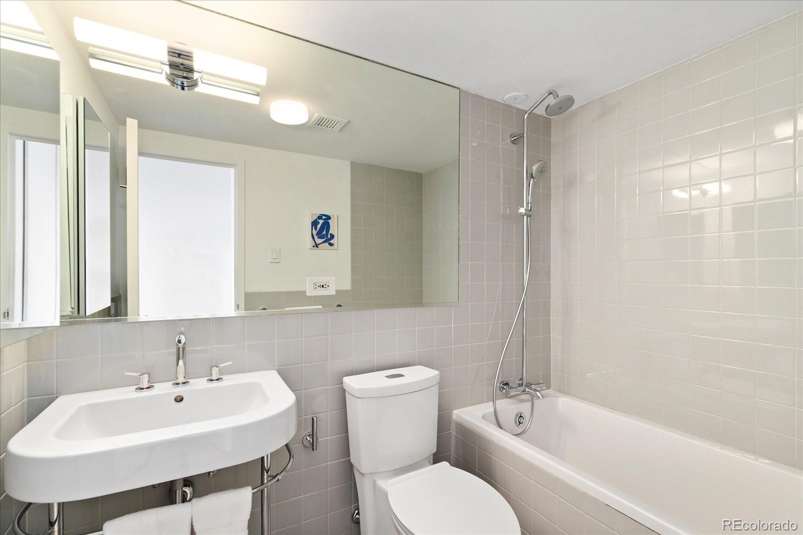MLS Image #14 for 3100 e cherry creek south drive,denver, Colorado