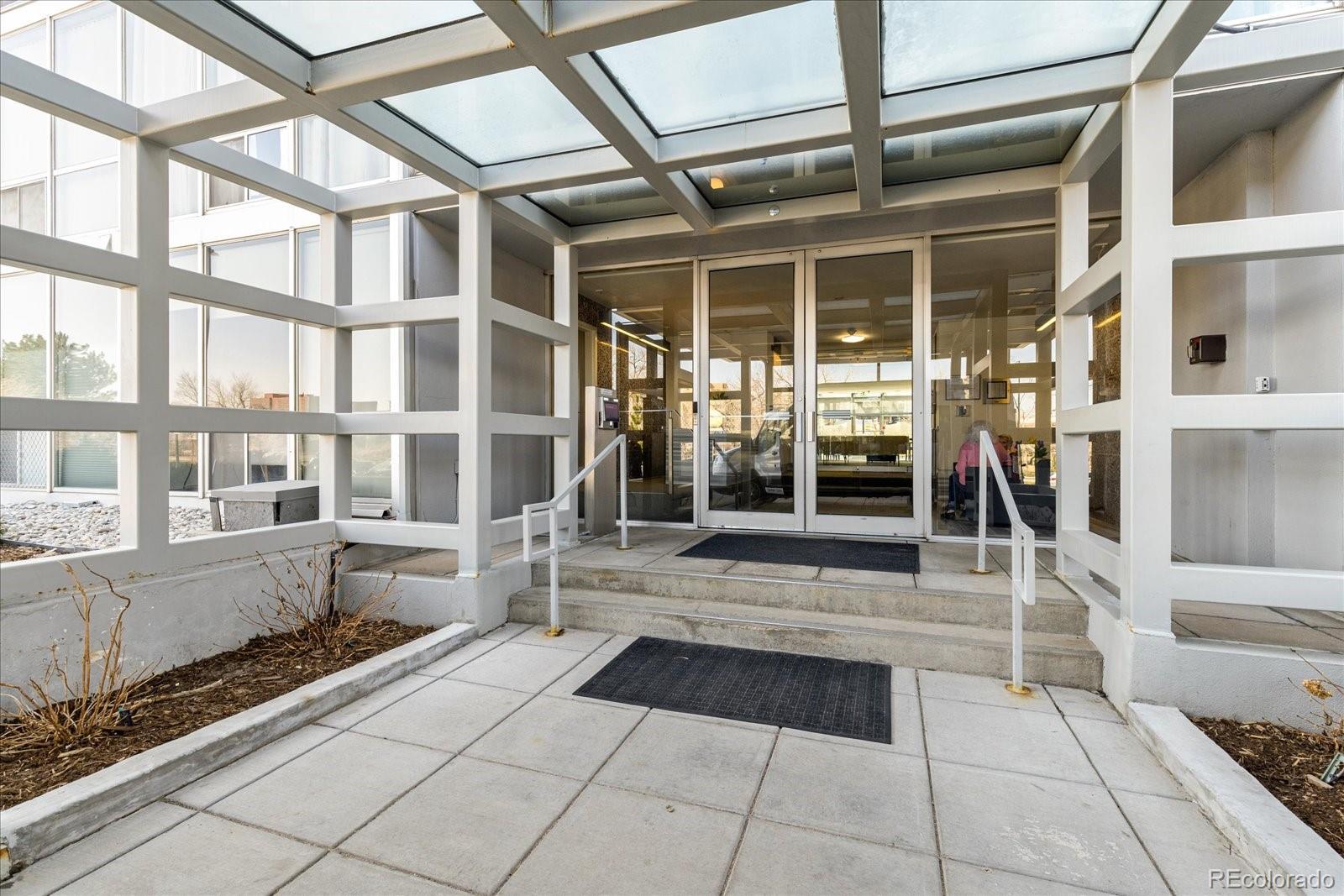 MLS Image #21 for 3100 e cherry creek south drive,denver, Colorado