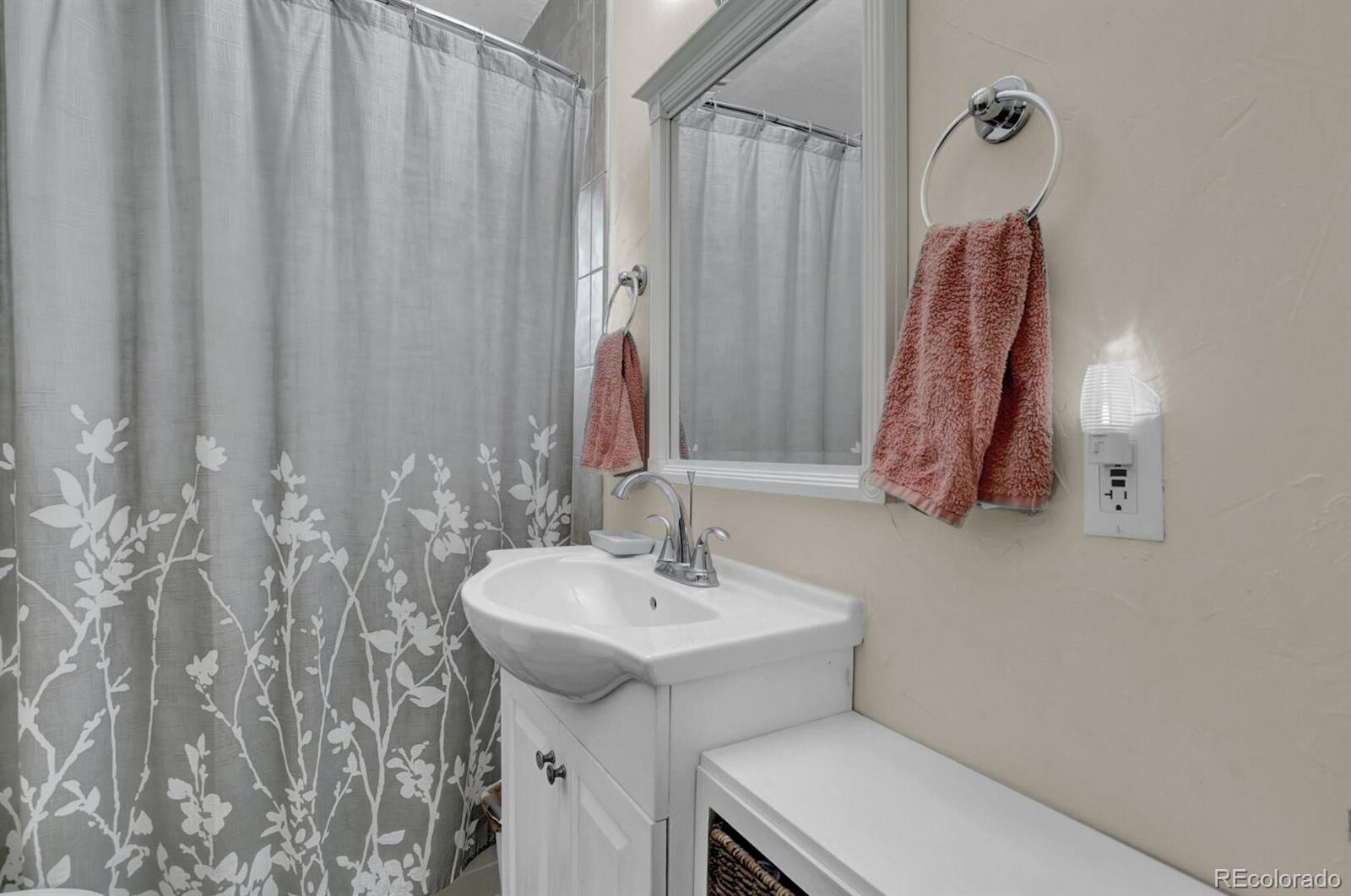 MLS Image #13 for 620  pinon drive,colorado springs, Colorado
