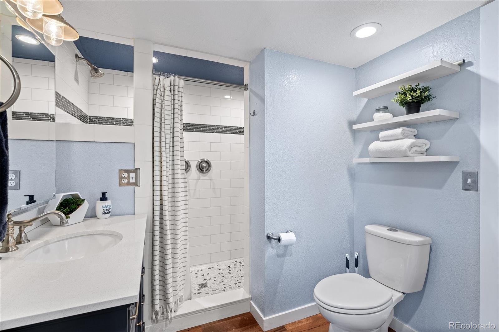 MLS Image #16 for 4469 s pearl street,englewood, Colorado