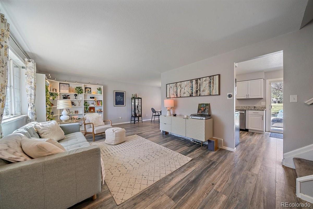MLS Image #2 for 3147 s cathay circle,aurora, Colorado