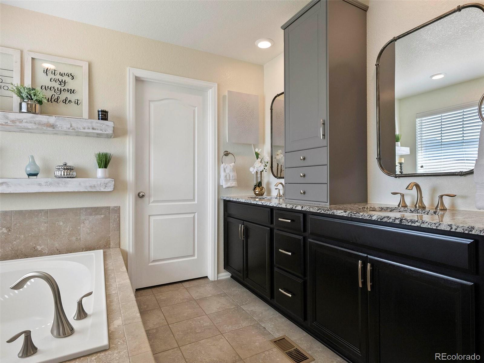 MLS Image #19 for 8489  eldora way,arvada, Colorado