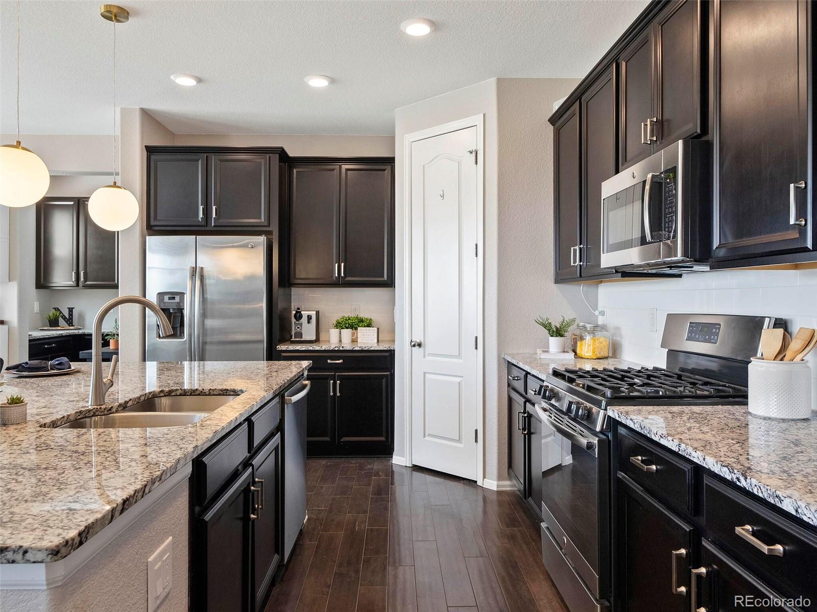 MLS Image #6 for 8489  eldora way,arvada, Colorado