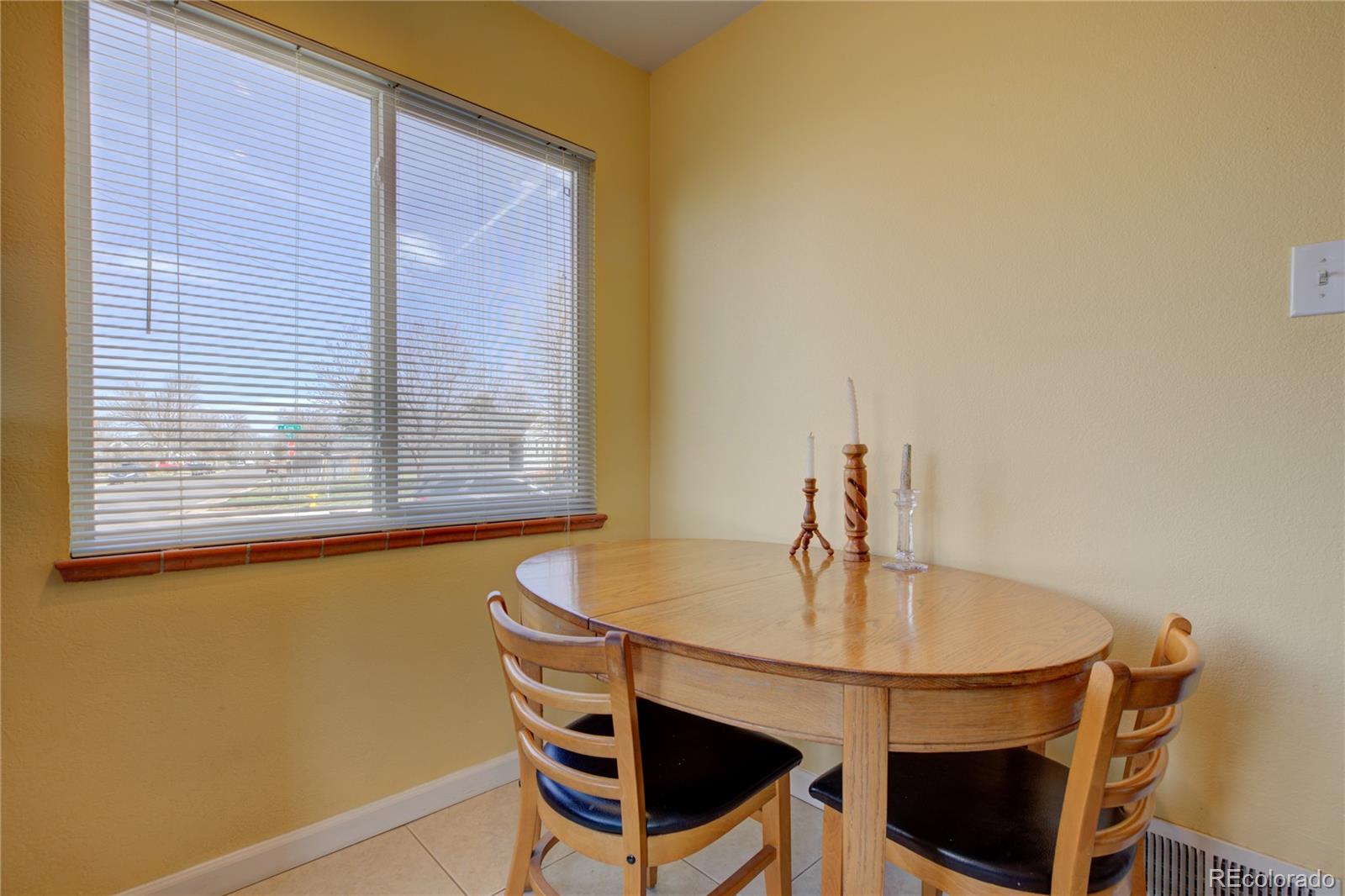 MLS Image #11 for 2501 s king street,denver, Colorado