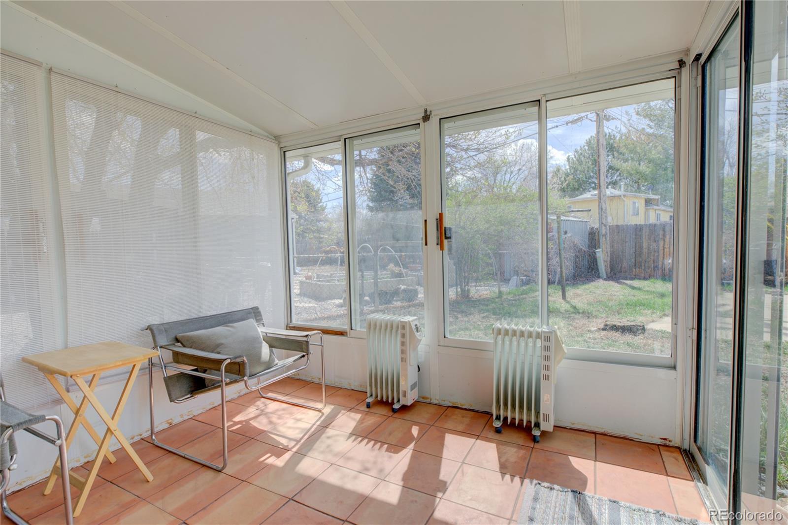 MLS Image #14 for 2501 s king street,denver, Colorado