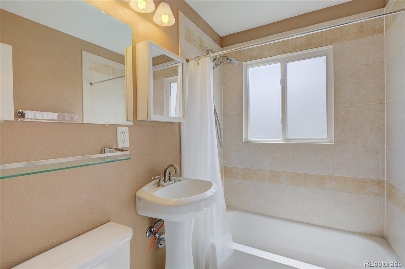 MLS Image #15 for 2501 s king street,denver, Colorado